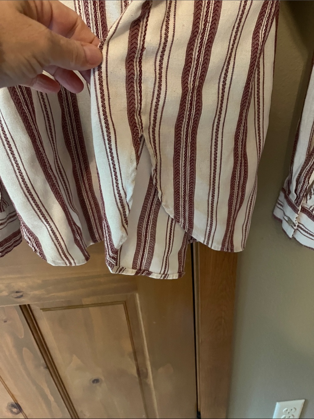 Easel Los Angeles Striped Button-Down Shirt in Cranberry & White - Picture 5 of 7